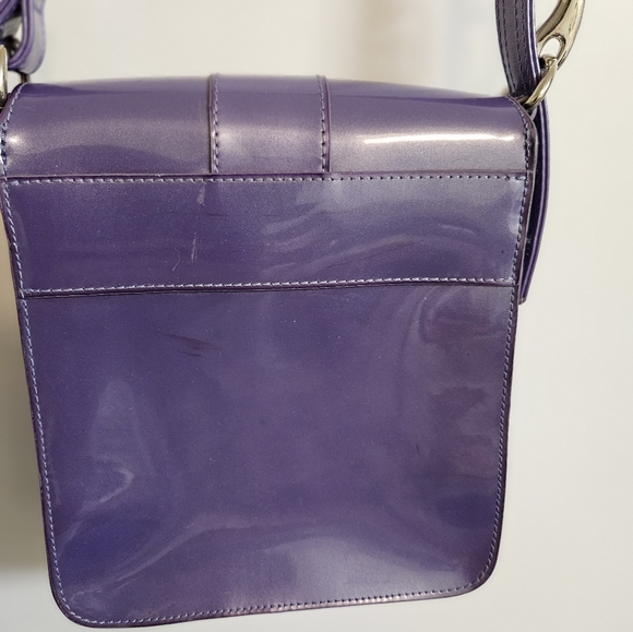 Beijo by Susan Handley Crossbody Bag Purse Purple Patent - Picture 7 of 15